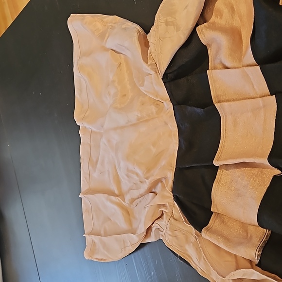 BCBG skirt - Picture 10 of 10